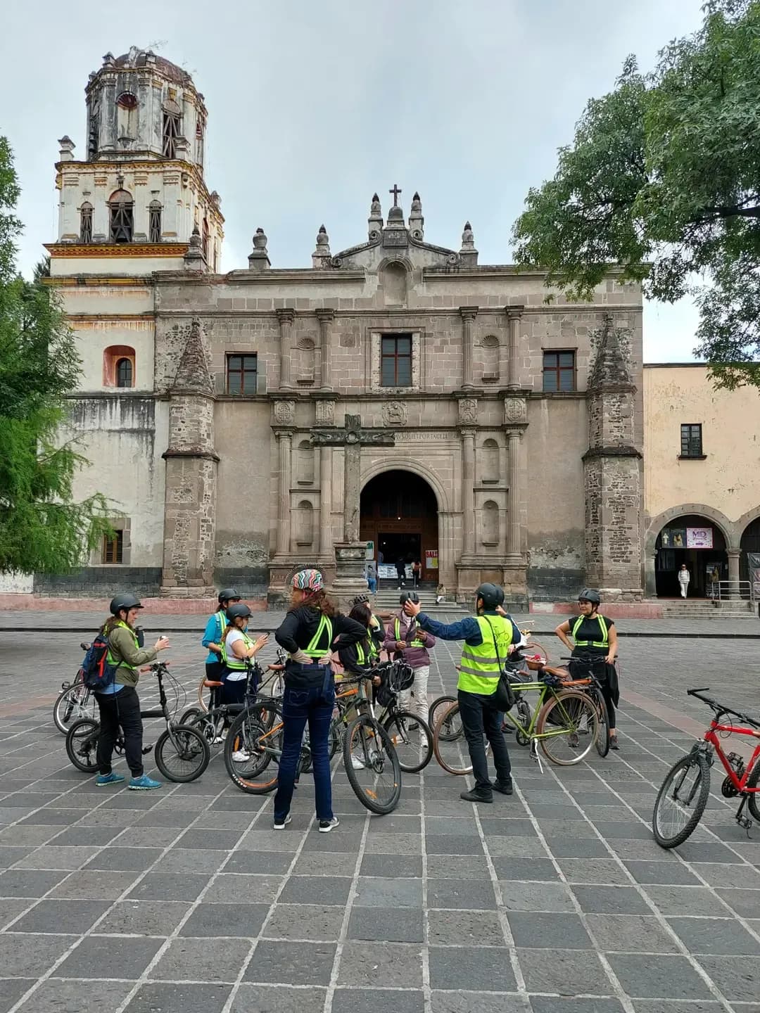 Frida Bike Tour Coyoacán